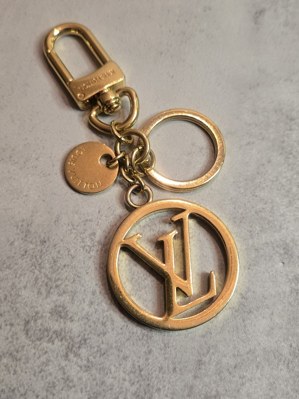 Louis Vuitton LV Circle Key Holder & Bag Charm
